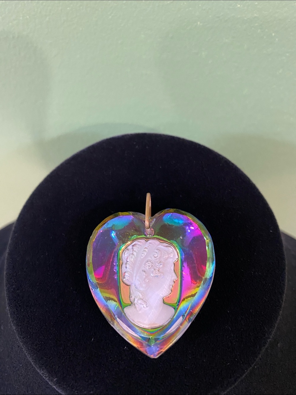 Vintage Iridescent Heart Cameo Gold Tone Statement Necklace Charm